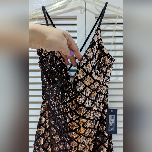 Privy Black with Rose gold sequins dress - Picture 4 of 10